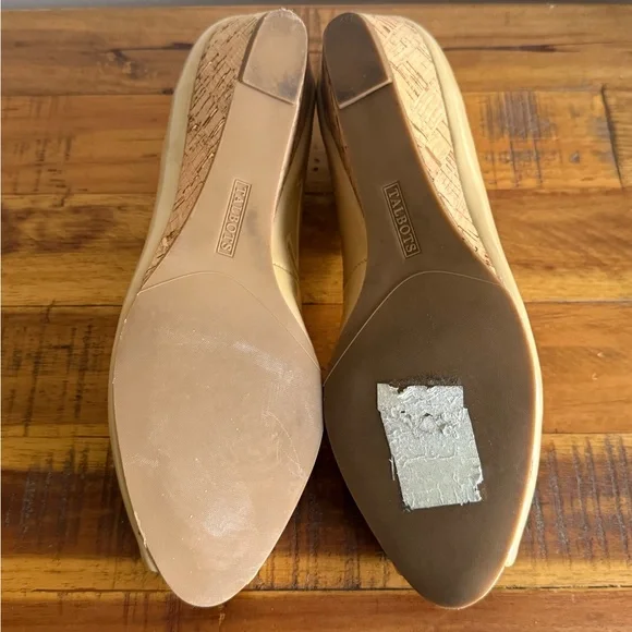 Talbots Women's Tan Nude Patent Leather Peep Toe Wedges Size 7.5 - Picture 5 of 6